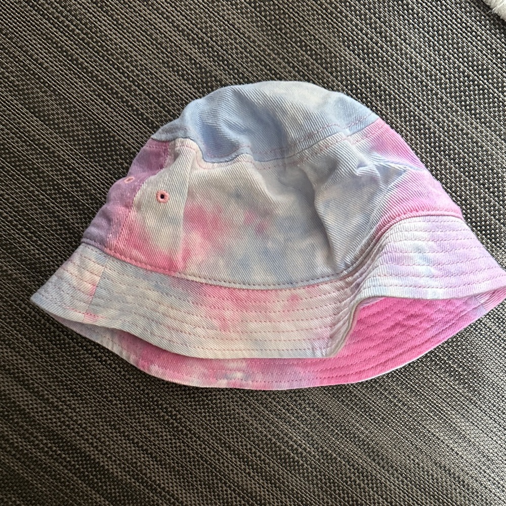 Tie-dye Bucket Hat